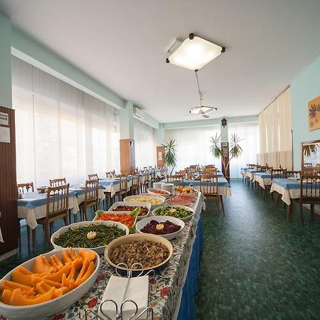 Hotel Madison Riccione Ngoại thất bức ảnh