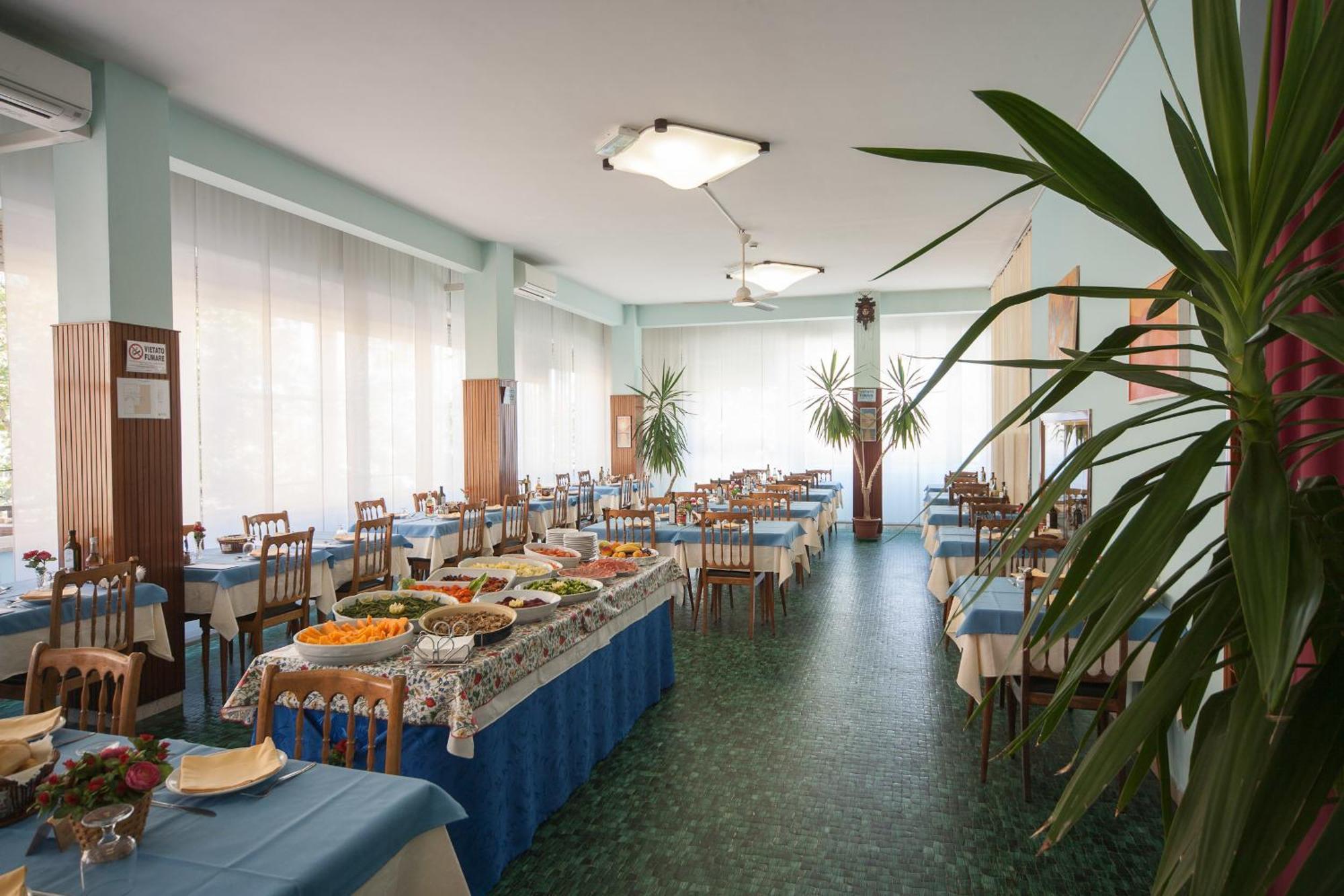 Hotel Madison Riccione Ngoại thất bức ảnh